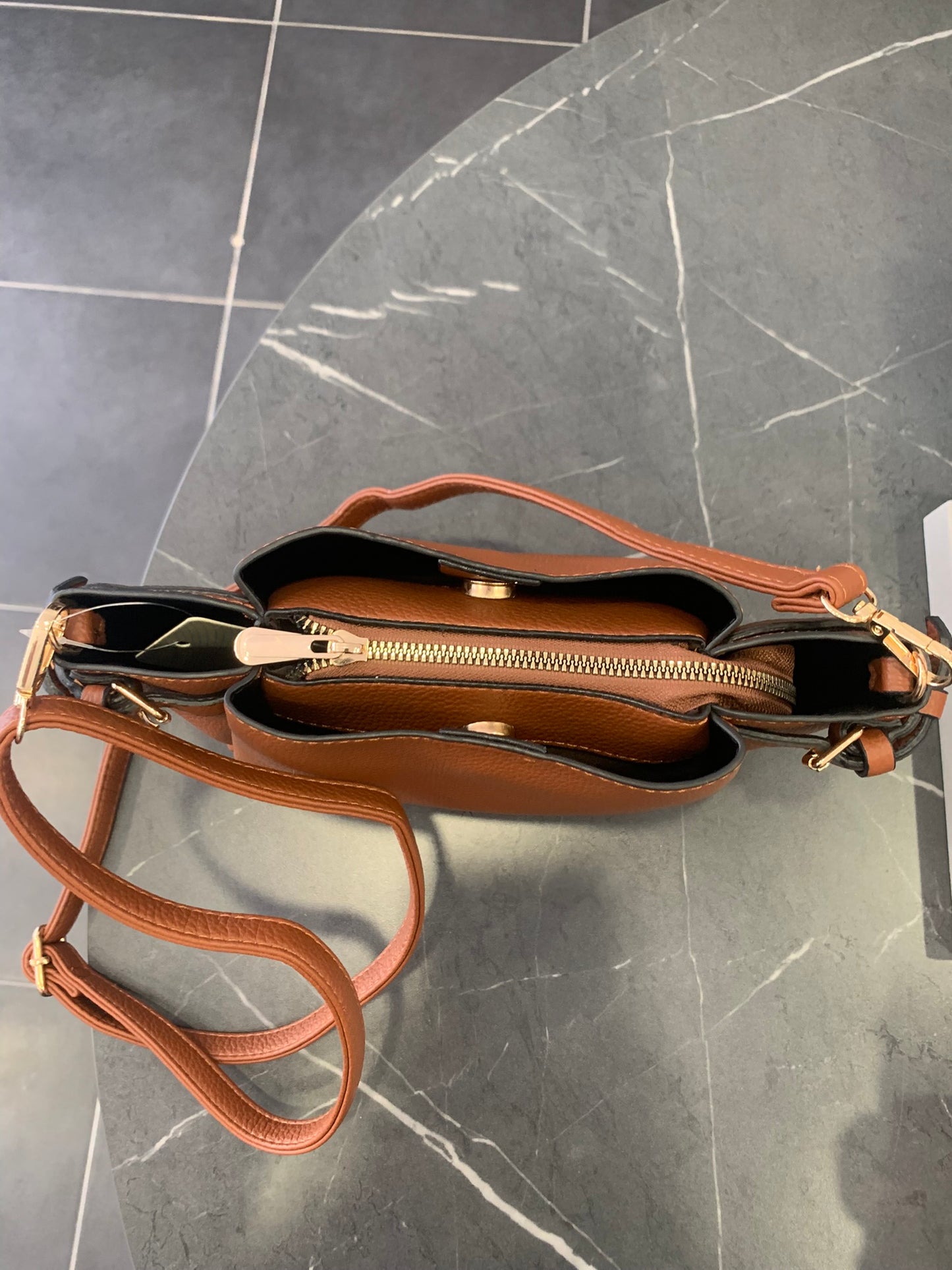 Τσάντα με Λουράκι Ώμου - Καφέ