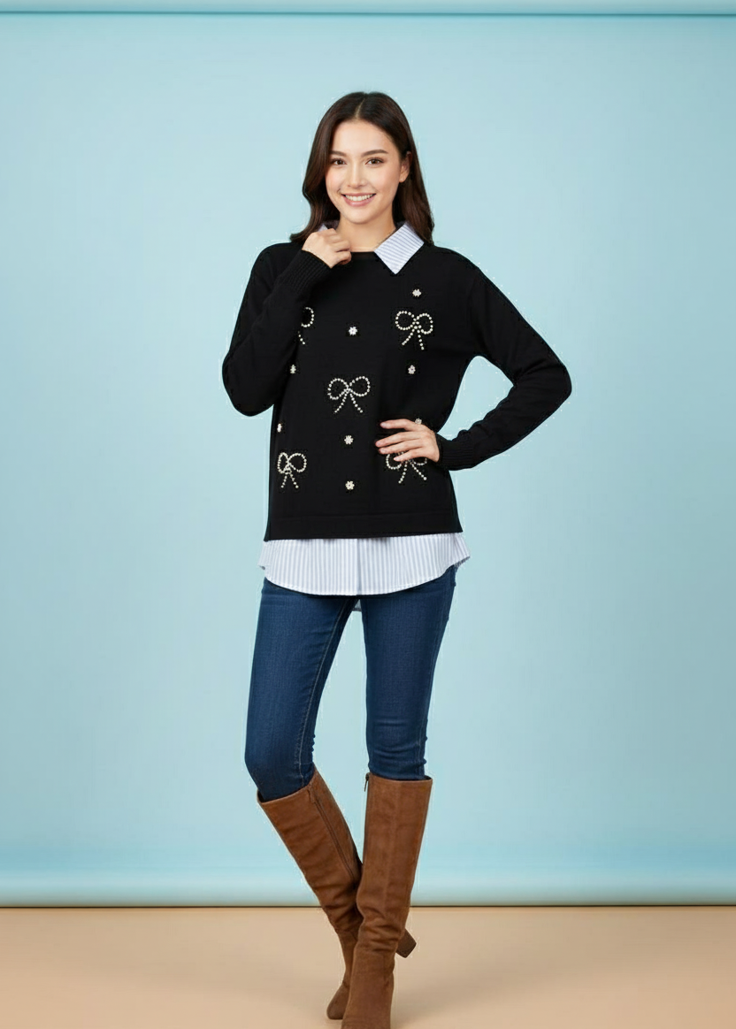 Μαύρο πουλόβερ με ενσωματωμένο γιακά και τελείωμα πουκαμίσου με φιογκάκια από πέρλες