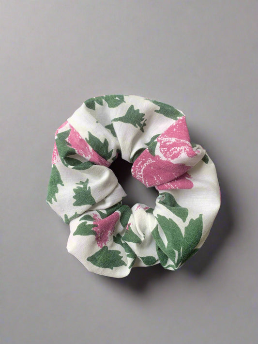Χειροποίητο Scrunchie με Μωβ Λουλούδια