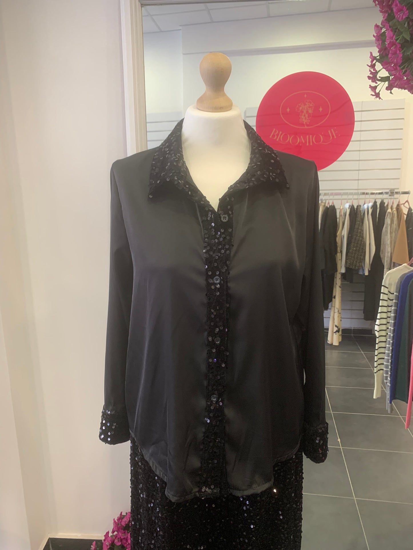 Πουκάμισο Σατέν με Λεπτομέρειες από Παγιέτα και Βελούδο - Μαύρο