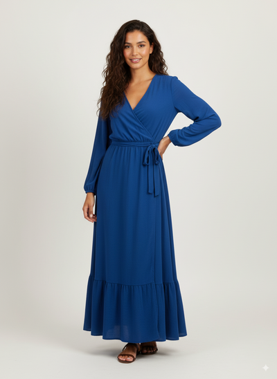 Μίντι κρουαζέ ρουά φόρεμα. Είναι μακρυμάνικο με λάστιχο στα τελειώματα των μανικιών. Διαθέτει ζώνη από το ίδιο ύφασμα και χρώμα. 