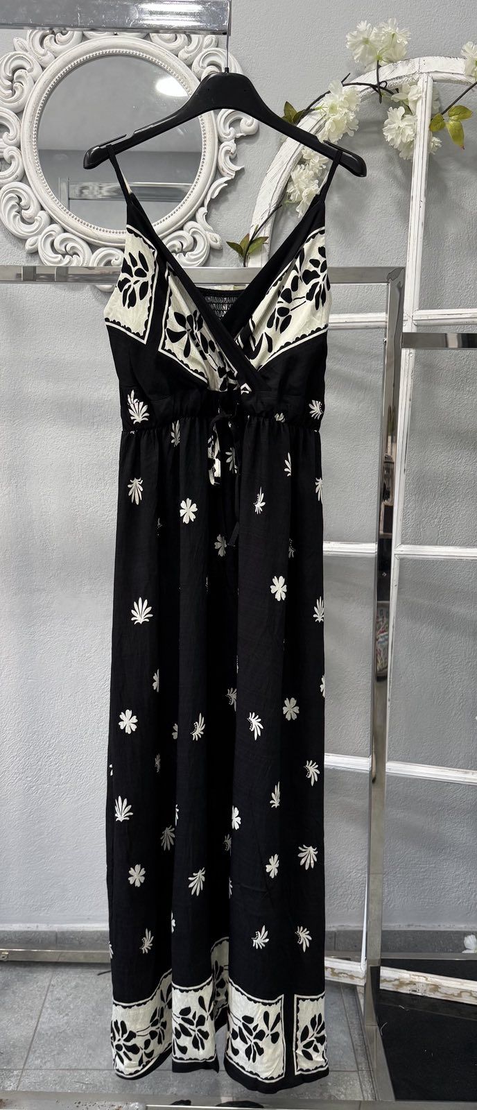 Μαύρο Boho Φόρεμα με Άσπρα Μοτίβα